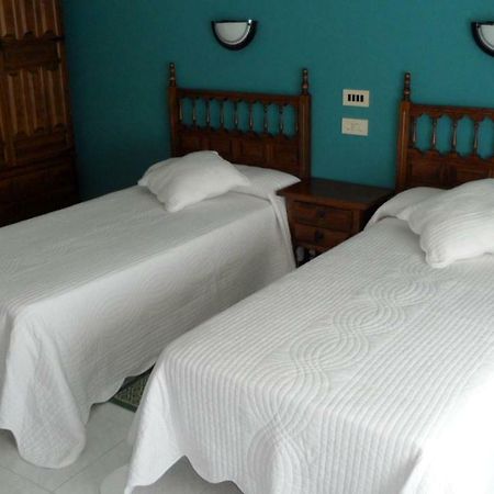 Hostal La Paz Vista Alegre ภายนอก รูปภาพ